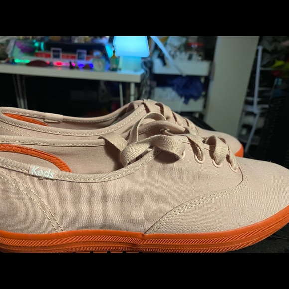 Keds Womens Canvas Champion TRX Sneakers Shoes Pink WF63870 Size 9 - Picture 4 of 6